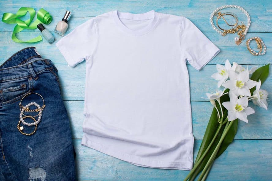 5 Hacks To Look Great In A T-Shirt