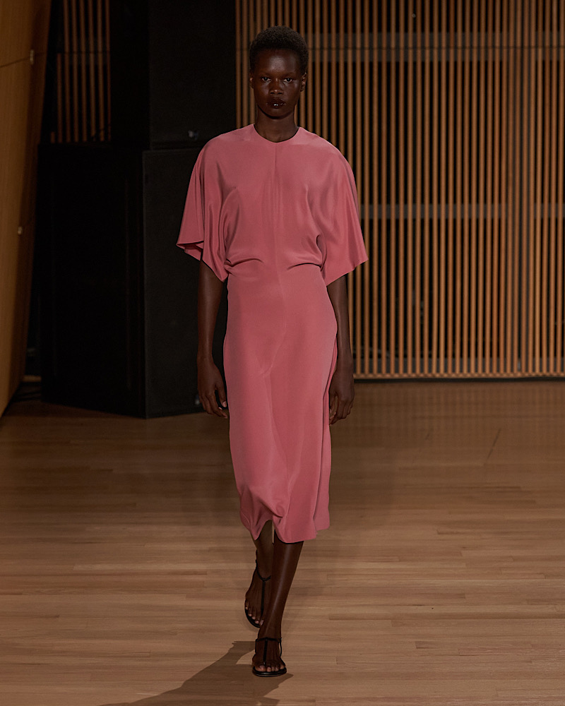 FFORME's Spring/Summer 2024 Collection: A Study in Elegance at New York Fashion Week