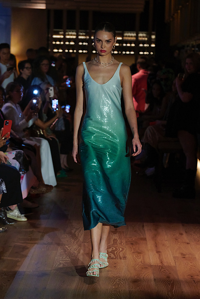 New York Fashion Week Goes Green with Dur Doux's “Sous-Marine” Collection