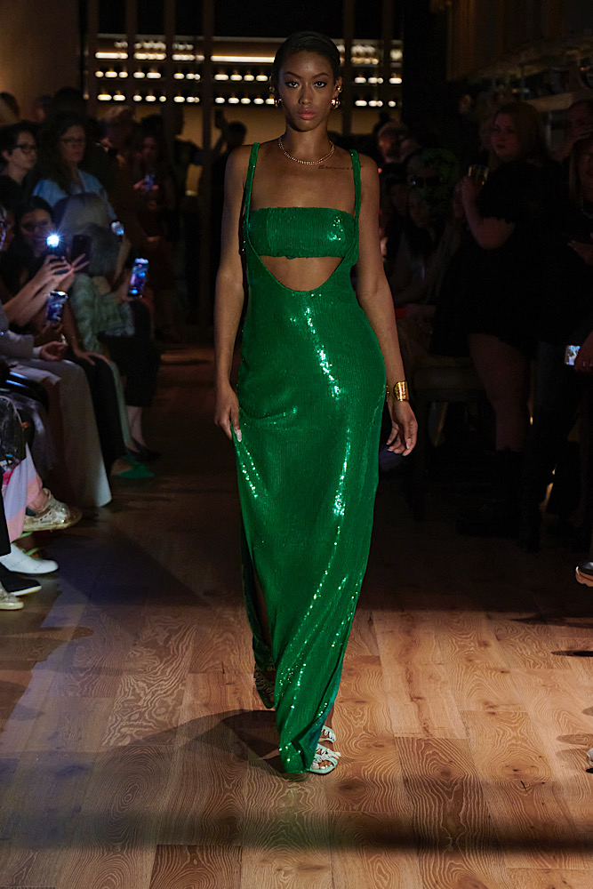 New York Fashion Week Goes Green with Dur Doux's “Sous-Marine” Collection