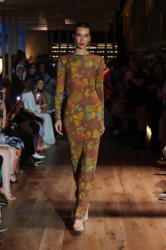 New York Fashion Week Goes Green with Dur Doux's “Sous-Marine” Collection