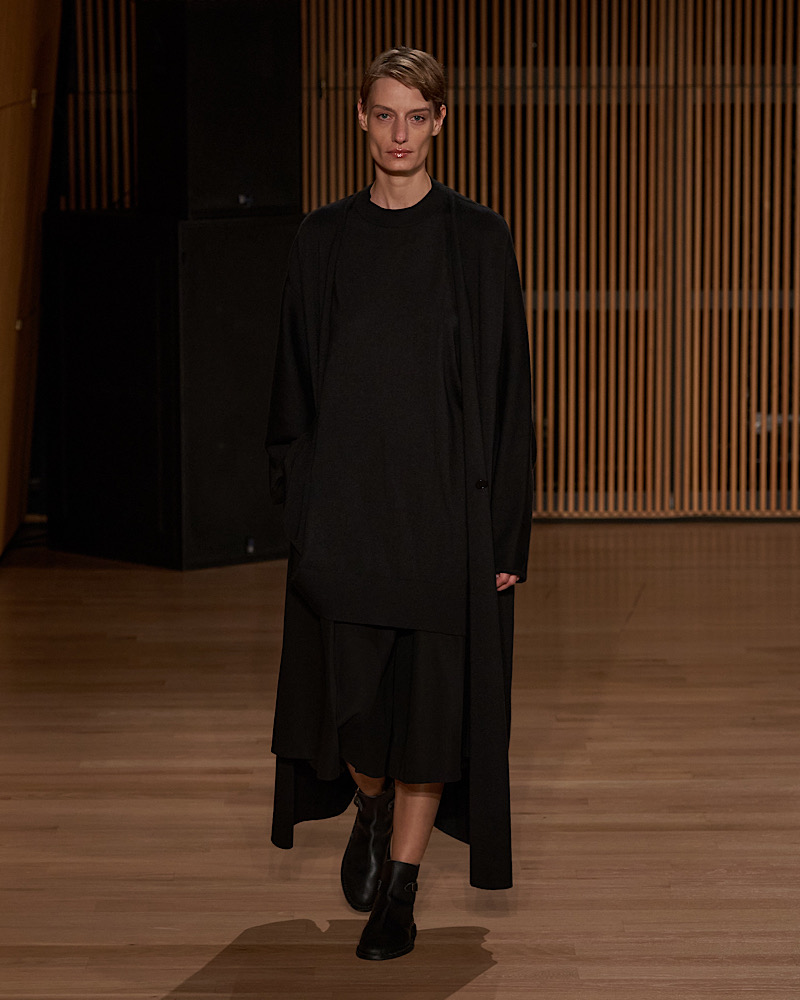 FFORME's Spring/Summer 2024 Collection: A Study in Elegance at New York Fashion Week