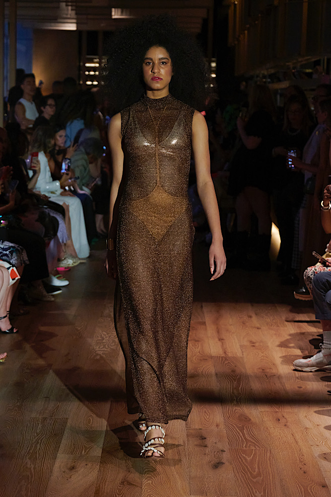 New York Fashion Week Goes Green with Dur Doux's “Sous-Marine” Collection