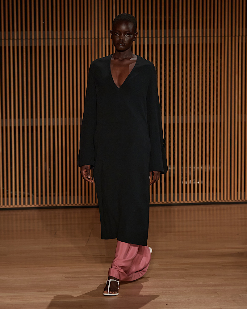 FFORME's Spring/Summer 2024 Collection: A Study in Elegance at New York Fashion Week