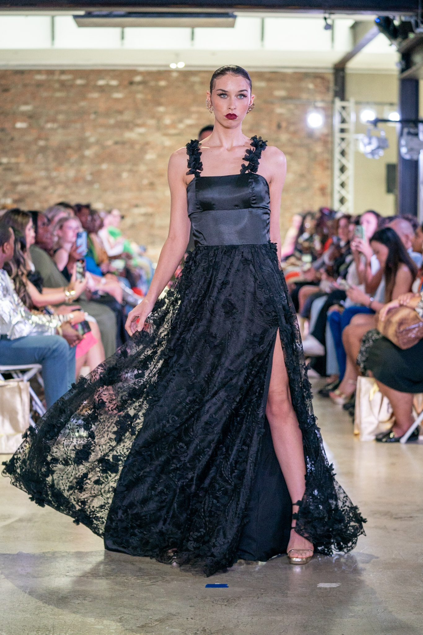 Dell Scott Collection Presents Anthos: Runway Glamour at New York Fashion Week